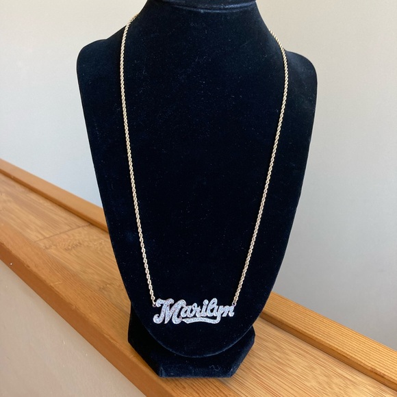 14K GOLD & DIAMOND NAMEPLATE ON ROPE CHAIN “ MARILYN” - Picture 4 of 6